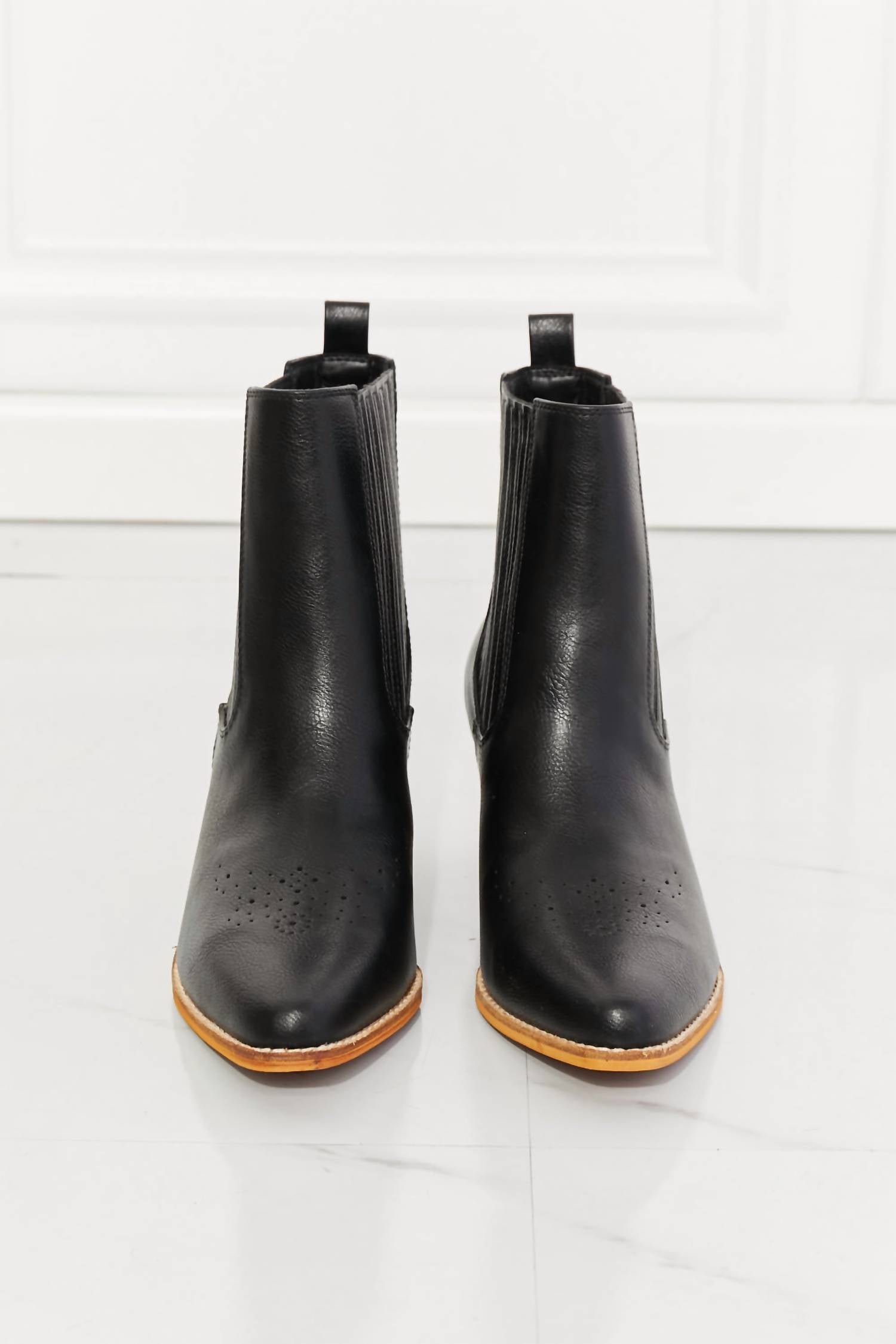 Mmshoes - Women's Love The Journey Chelsea Boots - Image 2
