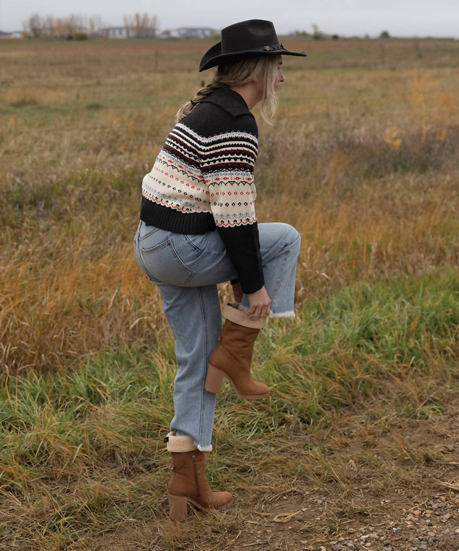 Dolce Vita - Caddie Plush Boot - Image 6